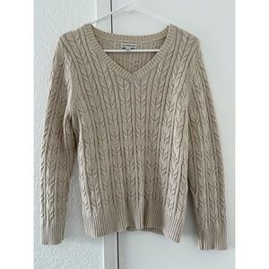 Croft & Barrow Cream V Neck Sweater
